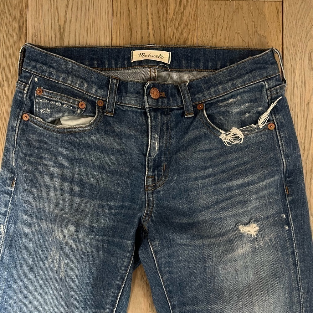 MADEWELL The Slim Boyfriend Jean, Size 25, Light Wash, Distressed Denim - Picture 3 of 4
